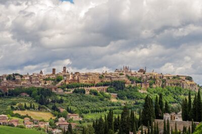 Die Juwelen Umbriens, Eine Zeitreise in das „grüne Herz“ Italiens